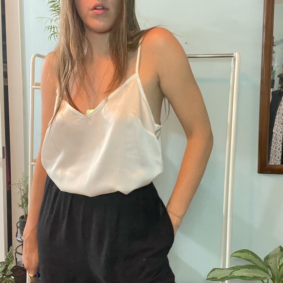 White Top - Picture 12 of 14